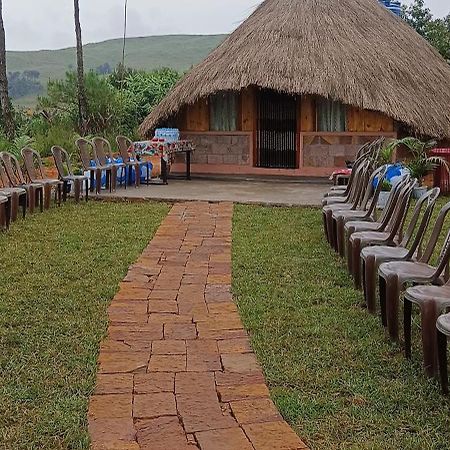 Meikha Homestay Pynursla エクステリア 写真